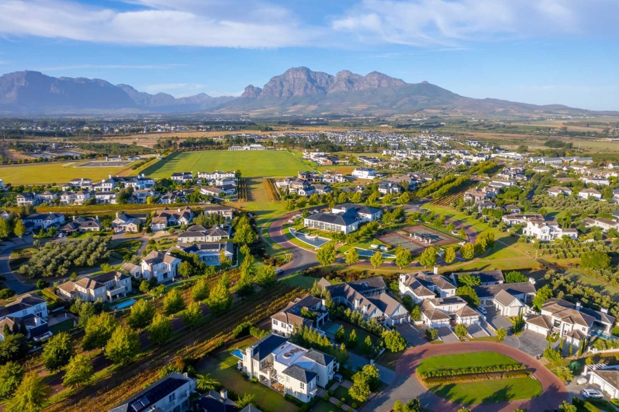 To Let 2 Bedroom Property for Rent in Val De Vie Estate Western Cape